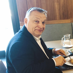 „Egy O1G-menüt rendelnék” – ostromolják az Orbán menzáját üzemeltető Gundelt
