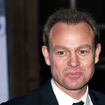 Alsónadrágban oltotta a tüzet Jason Donovan