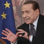 Berlusconi átadja a kormányfői posztot