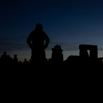 Így ünnepelték Stonehenge ősi köveinél a nyári napfordulót