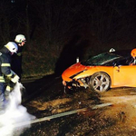 Szervizalkalmazott borított tetőre egy Lamborghinit Ausztriában – fotók