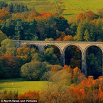 Színorgia viadukttal és várakkal