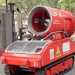 Egy perc alatt 2400 liter vizet fröcskölnek szét, Indiában ilyen robotokra bízzák a tűzoltást – videó