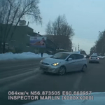 Megcsúszott a Hyundai, nagyot mentett a sofőr – videó