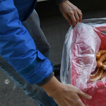 A biogáztól az állatmenhelyig - mi lesz a boltokban lejáró zöldségekkel és gyümölcsökkel?