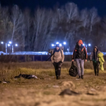 ”Már tízszer átmásztam a kerítésen”: a déli határ két oldalán kutattuk egy apró faluban kitört fegyveres harc okait és igazi felelőseit