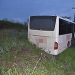 Ellopott és kipakolt egy buszt, aztán az ágya alatt próbált elbújni egy halmajugrai férfi