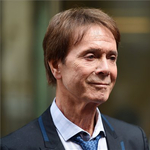 Cliff Richard pert nyert a BBC és a rendőrség ellen