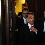 Orbán Viktor benyújtotta a kormányprogramot