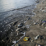 Kiábrándító fotók: így néz ki most Bali egyik festői strandja