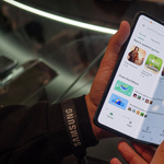 Egy egyszerű szoftverfrissítéssel generációt ugorhat a Samsung Galaxy Fold