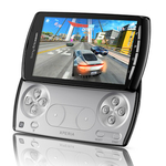 Már kapható az Xperia PLAY a T-mobile-nál