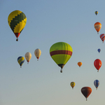 Autópályára szállt le egy hőlégballon