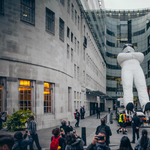 Akkora szobrot kapott Stig Londonban, mint egy ház