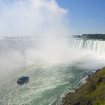 Egy japán lány belezuhant a Niagara-vízesésbe, de egy férfi hullája került elő