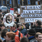 Szombatra tették át a kormányellenes tüntetést