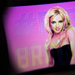 Késekkel hadonászott Instagram videójában Britney Spears, rendőrök jelentek meg a hazánál