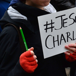 A kedveshírtv-től a jesuischarlie-ig – Egy szó, ami összeköt