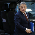 Financial Times: Orbán hármat lép előre, kettőt hátra