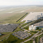 Már a kőbányaiak ablakait is kicseréli ingyen a Budapest Airport