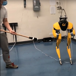 Állj félre, Boston Dynamics: elkészült a robot, ami önmagát tanította meg járni – videó