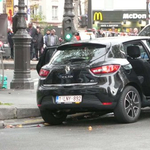 Egy fekete Cliót vizsgál a rendőrség Párizsban