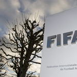 Felülvizsgálja a transzneműekre vonatkozó szabályokat a FIFA is