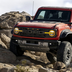 A Ford bemutatta a 400+ lóerős Bronco Raptort