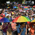 Felfüggesztett börtönt kér az ügyészség 3 férfira, akik 2019-ben balhéztak egy Pride-rendezvényen