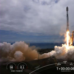 Videón, ahogy a SpaceX rakétája útnak indítja a BME új kisműholdját, az MRC-100-at