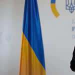Emberek írják, de MI-szóvivő fogja felolvasni Ukrajna külügyi közleményeit