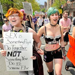 Túl szexi lányok az utcán – a Slutwalk eléri Londont és Amszterdamot