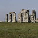 A veseköveiből készített mini-Stonehenge-t egy brit művész