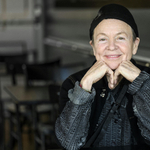 Visszatér Budapestre Laurie Anderson, és a legfontosabb albumát hozza a Magyar Zene Házába