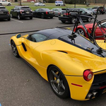 Ugye, hogy a LaFerrari sem zárja ki az intermodális közlekedést?