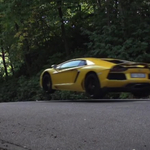 Videó: egy kupé vagy egy kabrió Lamborghini repül jobban?