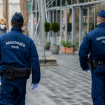 Nőnek öltözve szólított le idős férfiakat egy férfi, majd hazament velük és meglopta őket