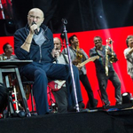 Phil Collins nagyon nincs jól, de a színpadot nem hagyja ott