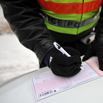 Felfüggesztett börtönt kaptak a rendőröket megvesztegető sofőrök