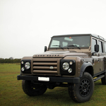 Így muzsikál egy Land Rover Defender a Corvette V8-as motorjával