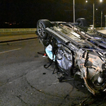 Kiderült, hogy három autó versenyzett az Árpád hídon, a Mercedes sofőrjét őrizetbe vették