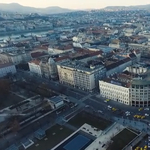 Drónvideón a Deák téri taxisblokád