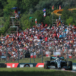 Nem létező íveket használva lehet csak autózni a Hungaroring alatt