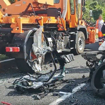 A közutasok kaszálógépének csapódott egy terepjárós az M7-esen – videó