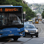 30 km/h-s korlátozást vezetne be az Európai Parlament lakott területen