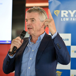 "Hülye ötlet" – A Ryanair inkább nem repül, de nem hagyja üresen a középső ülést