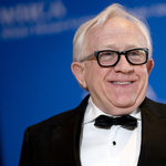 Belerohant autóval egy épületbe, életét vesztette Leslie Jordan színész