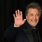 Al Pacino élvezi, hogy 83 évesen apa lett, de leginkább online tartja a kapcsolatot a fiával