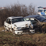 Fotó: Kiszálltak a kisodródott kocsiból, akkor gázolták el őket