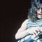 Kiderült, mitől halt meg Eddie Van Halen